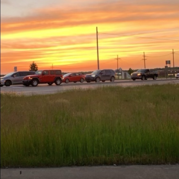 Meet your Posher, Meghan - Picture 15 of 16